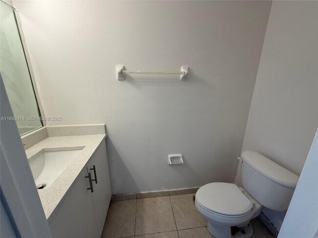 Building Photo - 1512 SE 31st Ct