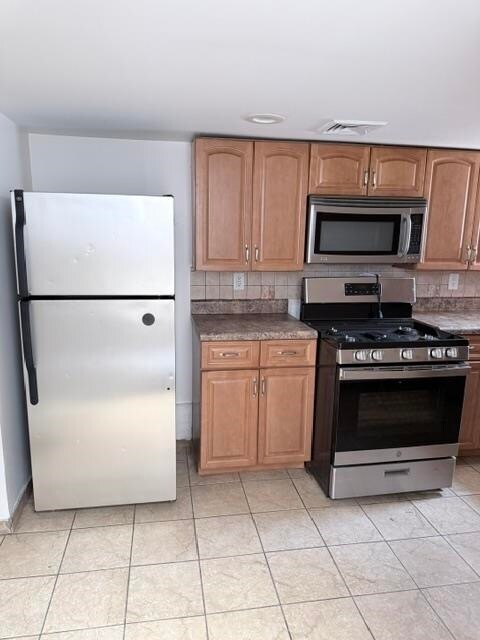 Building Photo - 85 Laidlaw Ave