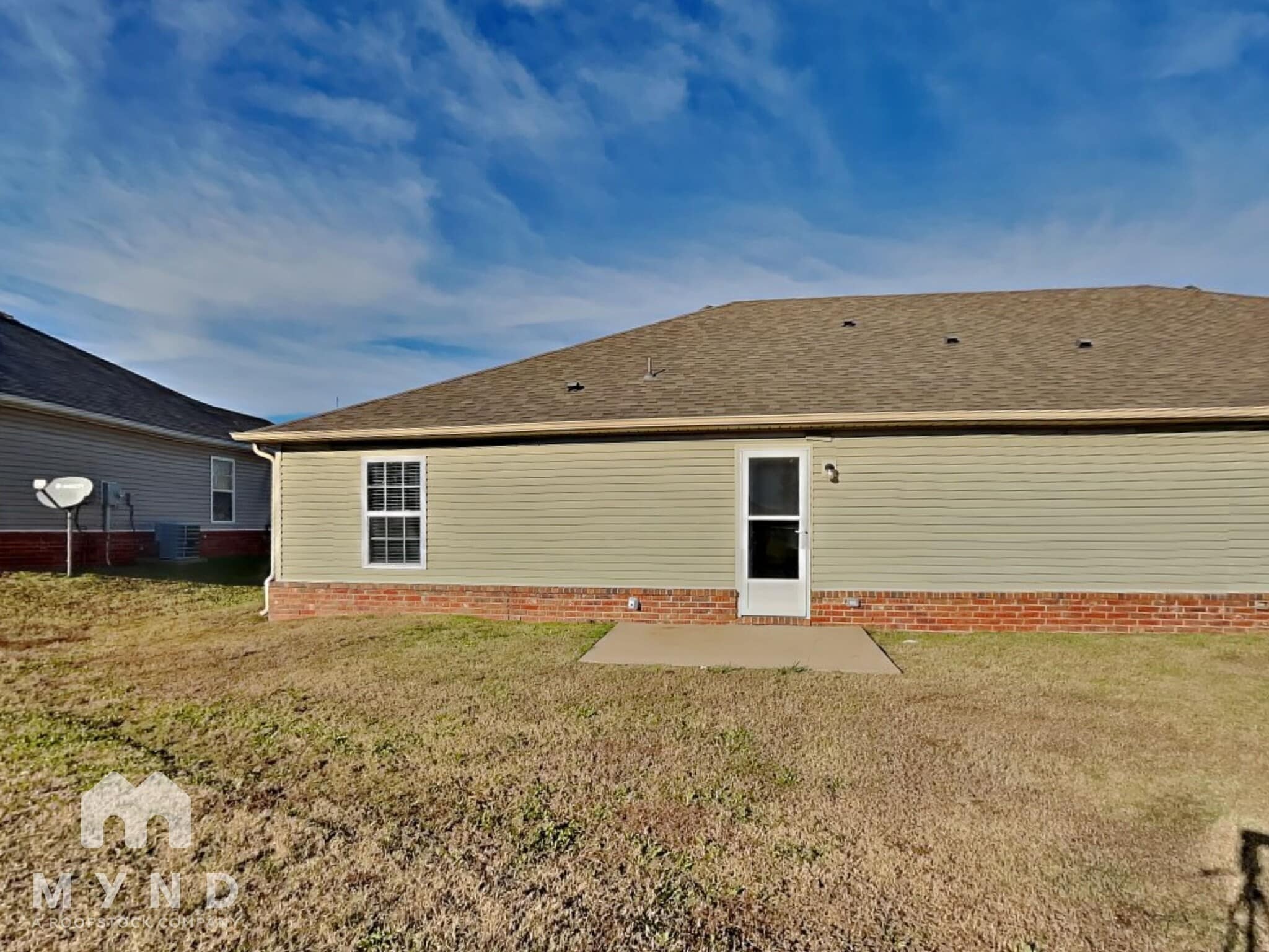 Building Photo - 3527 E Gillette St