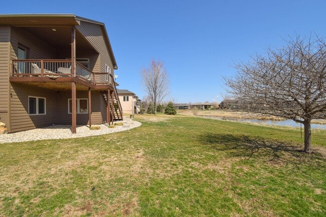 Building Photo - 2204 S Silverthorne Ave