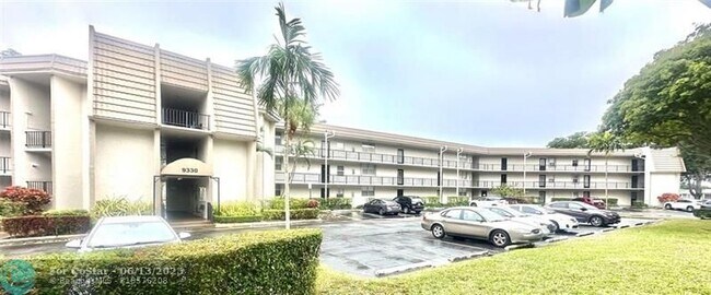 Building Photo - 9330 Lime Bay Blvd