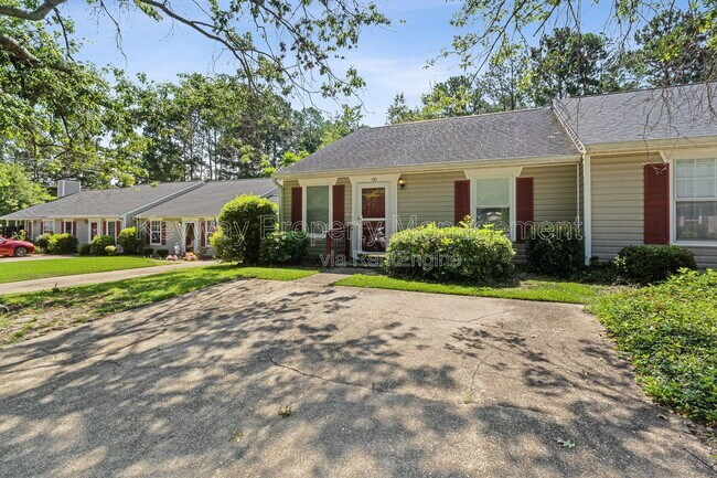 Building Photo - 410 Tracewood Pl