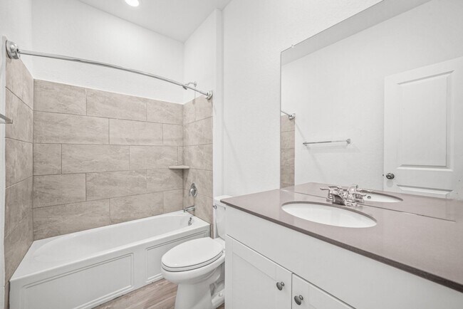 Building Photo - SIngle Story in Cordova Crossing!