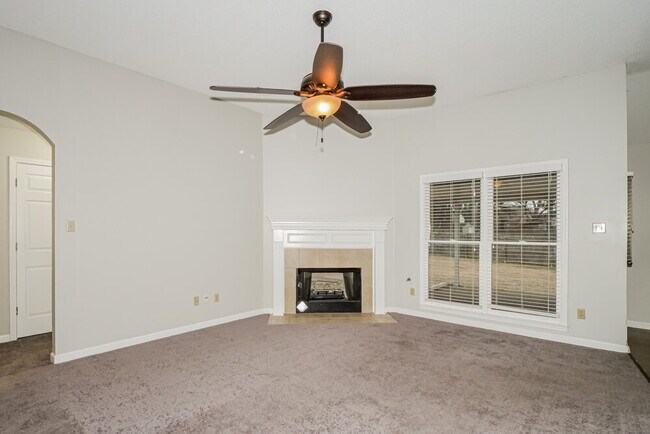 Building Photo - 11059 Bonnie Creek Cove