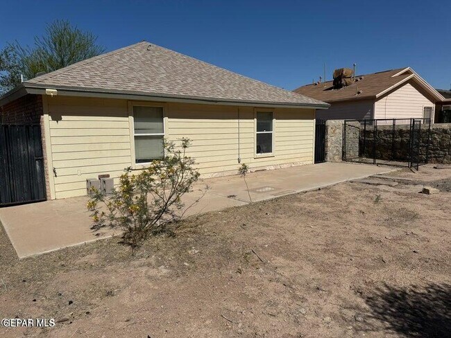 Building Photo - 10751 Thunder Rd