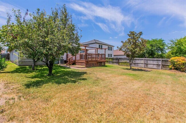 Building Photo - 2645 Andres Way