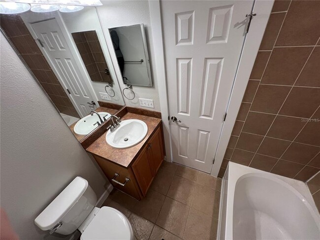 Building Photo - 7350 Black Walnut Way