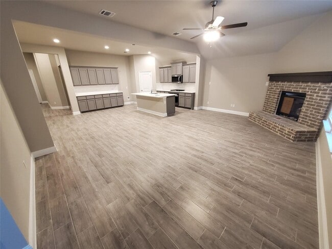 Building Photo - 14928 Chipwood Dr
