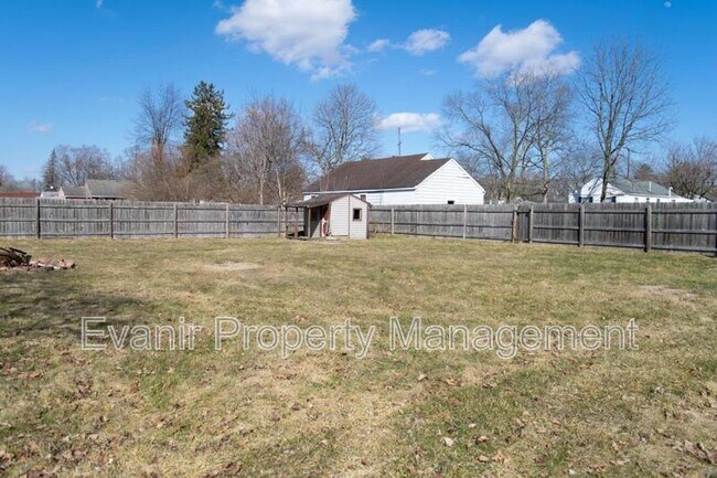 Building Photo - 3 First St