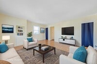 Building Photo - 39 Chapman Pl