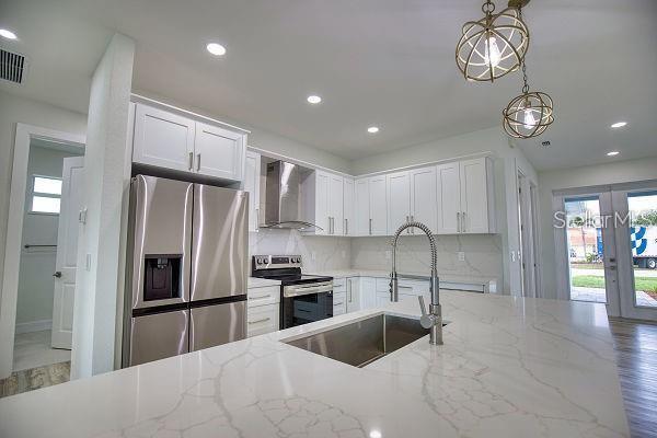 Building Photo - 17434 Oro Ct
