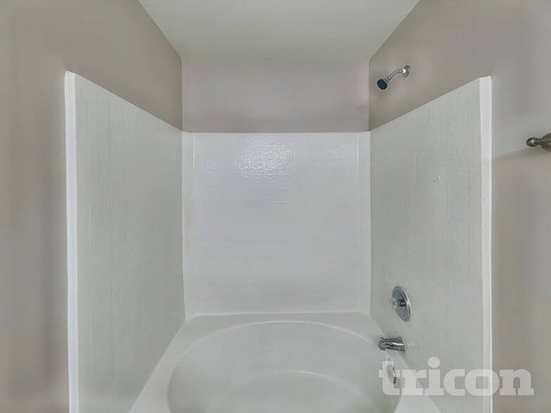 Building Photo - 1330 Nadies Ct