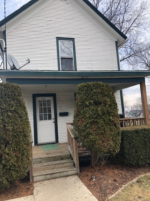 Building Photo - 1223 6th St