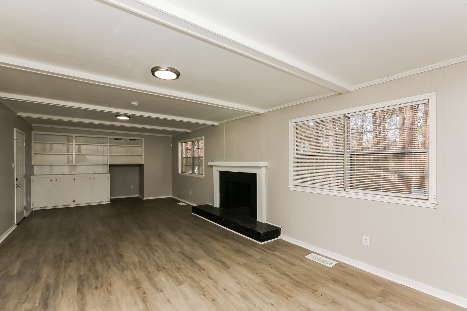 Building Photo - 330 Pine Ridge Rd