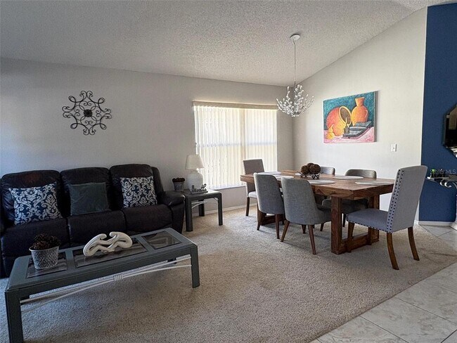 Building Photo - 2598 Chatham Cir