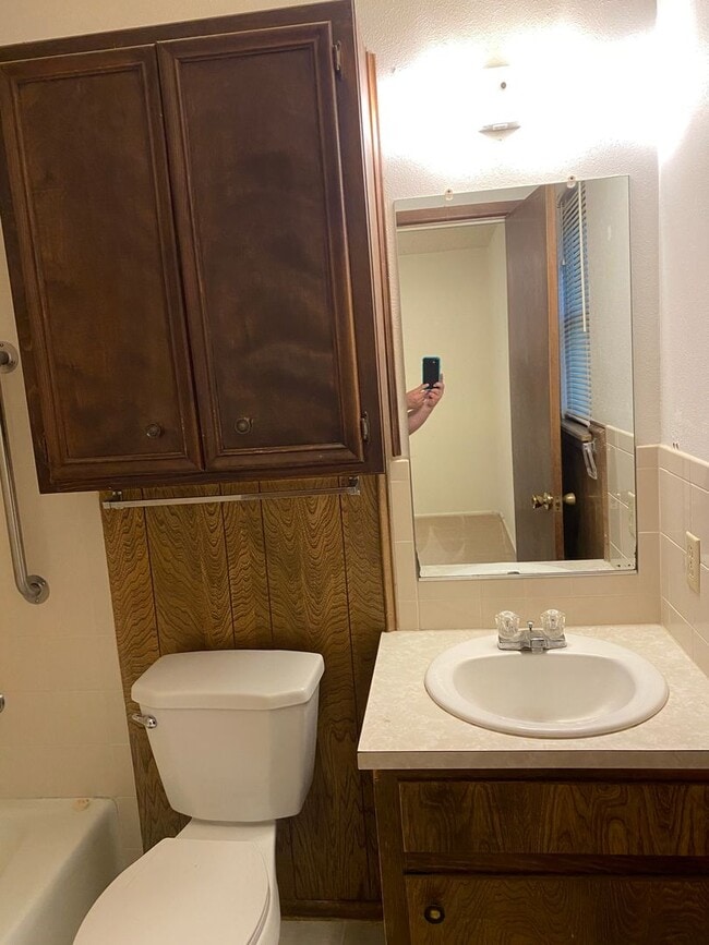 Building Photo - 5030 53rd St