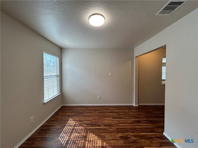 Building Photo - 424 Copper Hill Dr