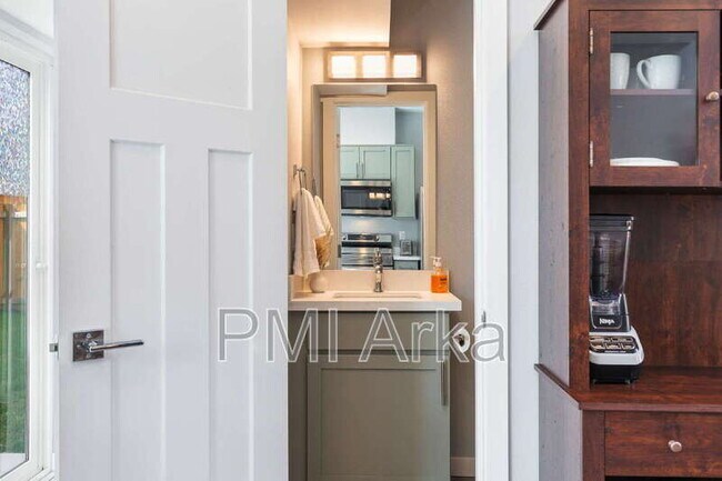 Building Photo - 1415 SW 148th St
