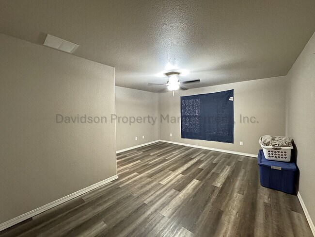 Building Photo - 10701 Traders Pkwy