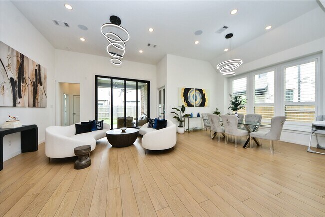 Building Photo - 23619 Bottlebrush Terrace Trl