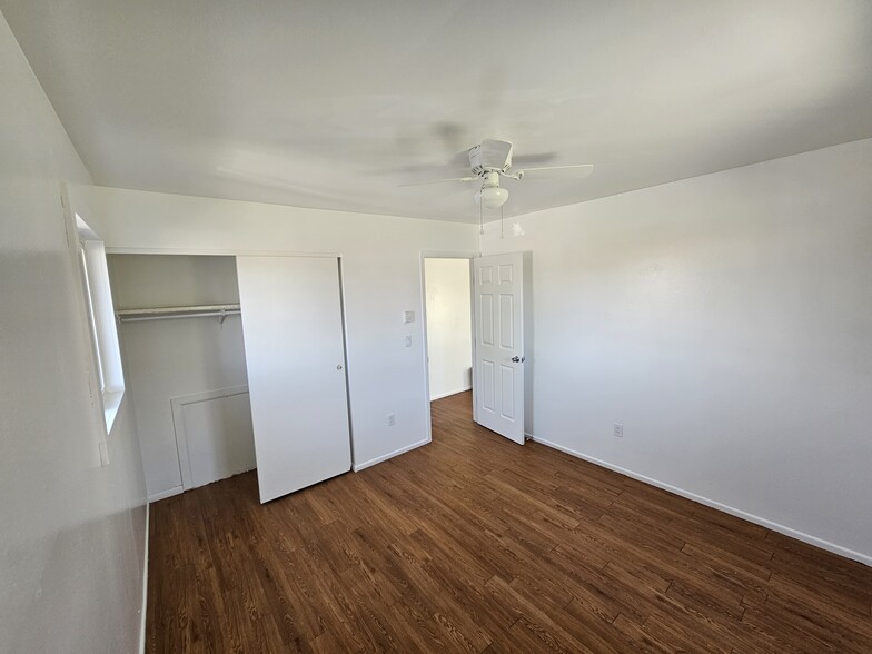 Building Photo - 5547 Fisher Dr