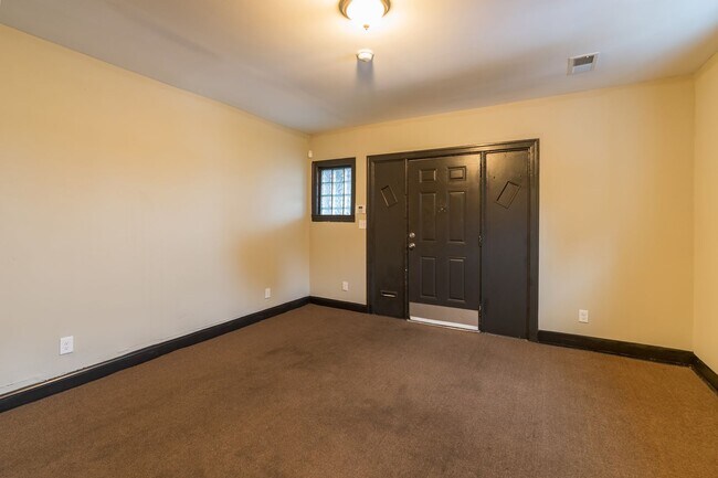 Building Photo - 5700 N 20th St