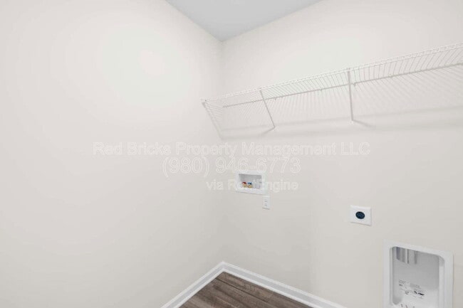 Building Photo - 13152 Hampton Bay Ln