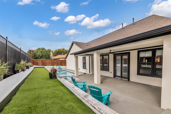 Building Photo - 17 Bellingham Ct