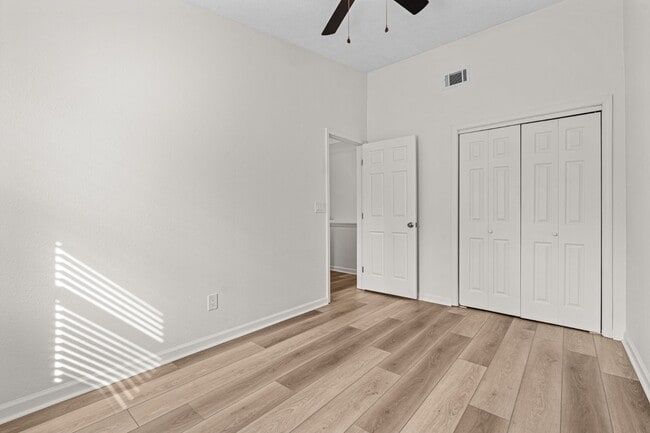 Building Photo - 112 Kristine Blvd