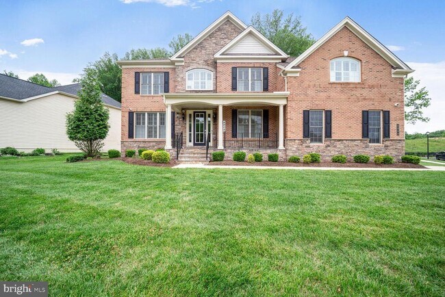 Building Photo - 4804 Bridle Ridge Rd