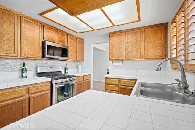 Building Photo - 10703 Valley Dr