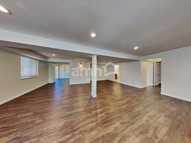 Building Photo - 6627 Sonny Blue Dr