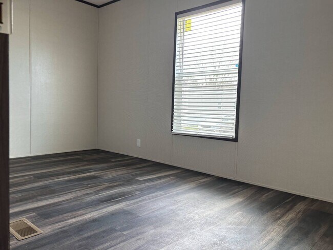 Building Photo - 4708 Gibson Rd