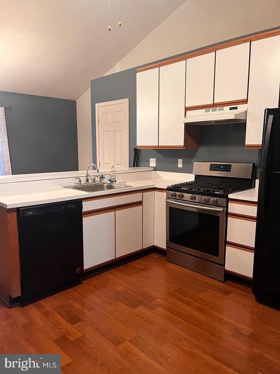 Building Photo - 9213 Azure Ct