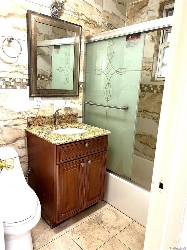 Building Photo - 78-15 32nd Ave