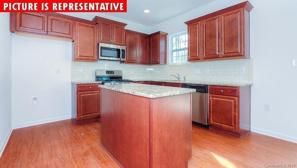 Building Photo - Room in House on Pennyroyal Wy