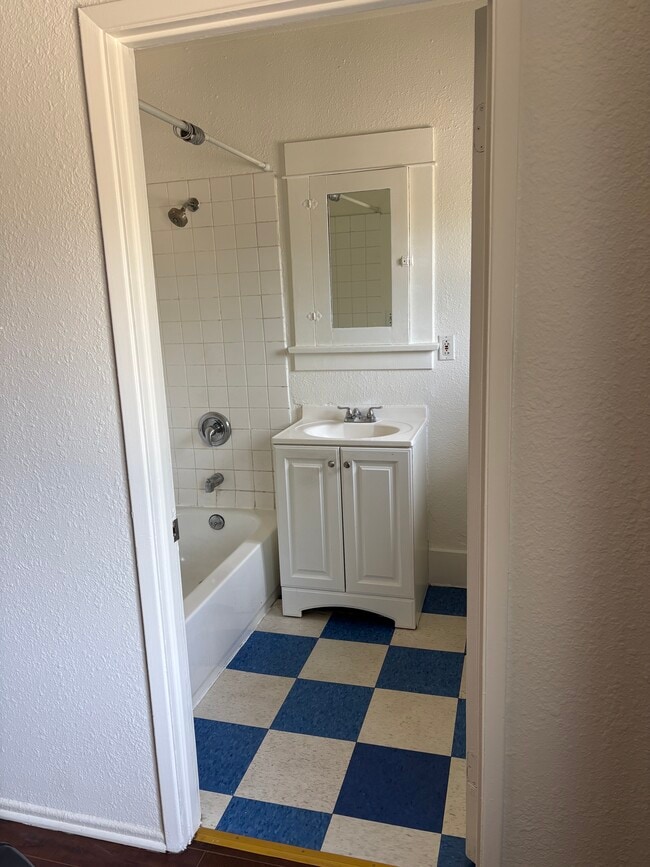 Bathroom - 2620 Idell St