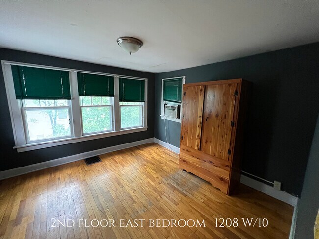 Building Photo - 1208 W 10th St
