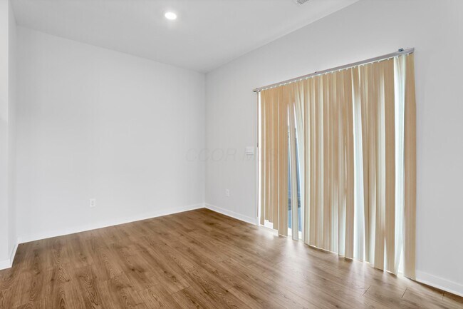 Building Photo - 6302 Marinelli Dr N