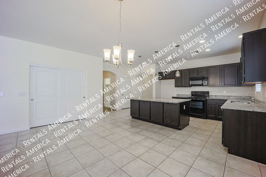 Building Photo - 4678 E Sodalite St
