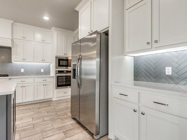 Building Photo - 14525 Rochefort Ln