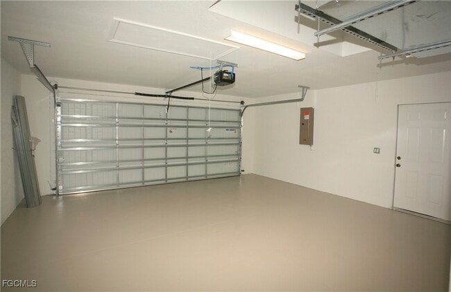 Building Photo - 8445 Coral Dr