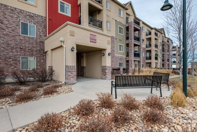 Building Photo - Spacious 2 Bed 2 Bath Condo in Highlands Ranch!!