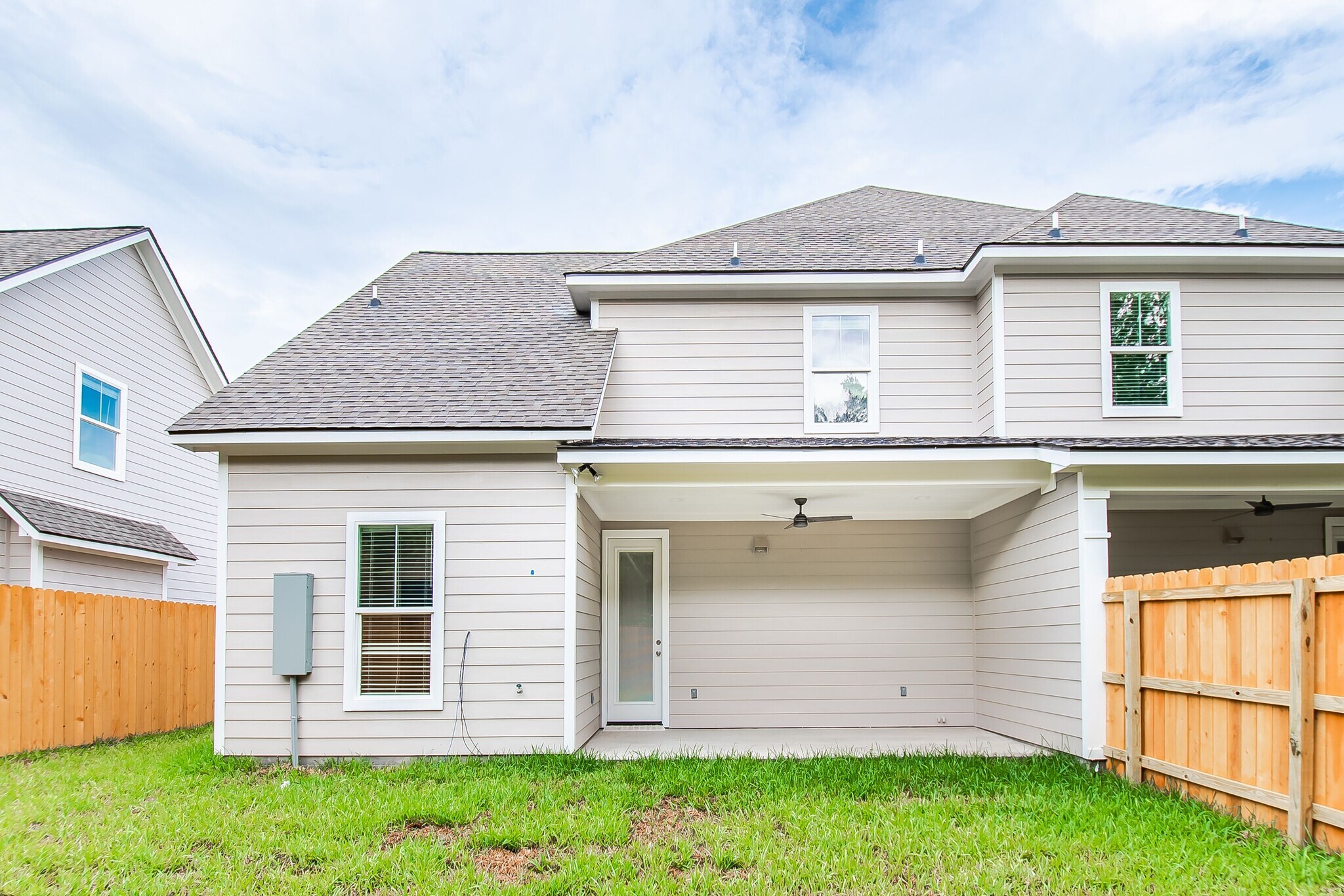 Building Photo - 511 Dominik Dr