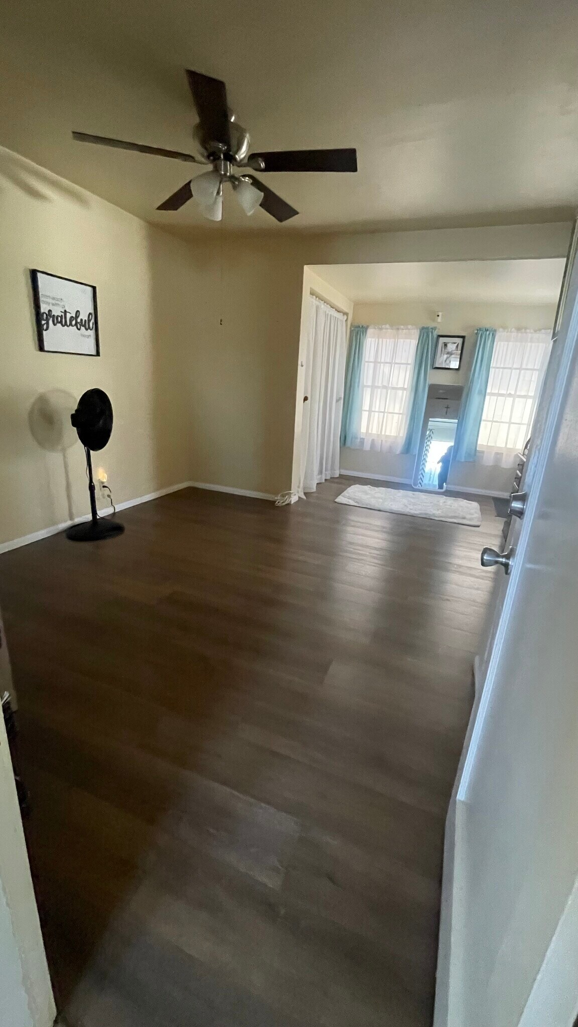 Building Photo - 5214 Golden Ave