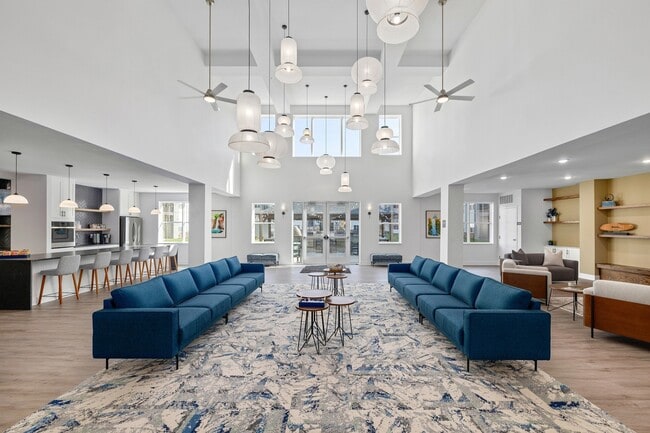 Building Photo - Vista Riverwest