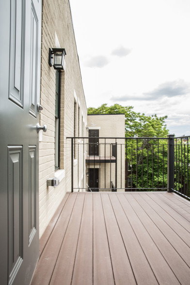 Building Photo - 8 Harvard Terrace