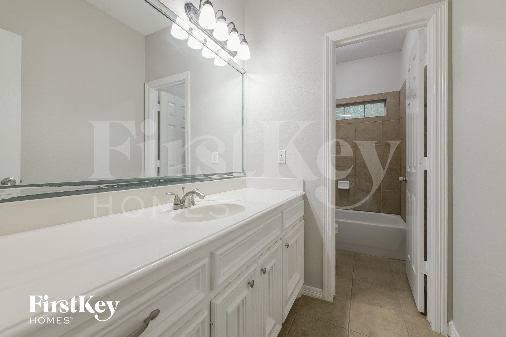 Building Photo - 295 Cypress Dr