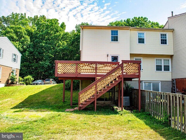 Building Photo - 15 Burnsway Ct