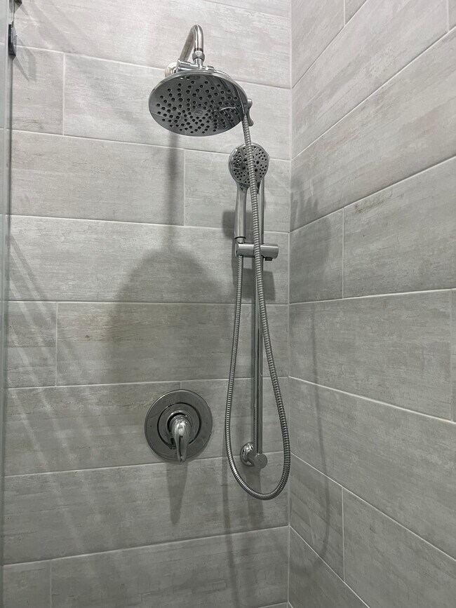 Building Photo - 19950 SW 132nd Ct